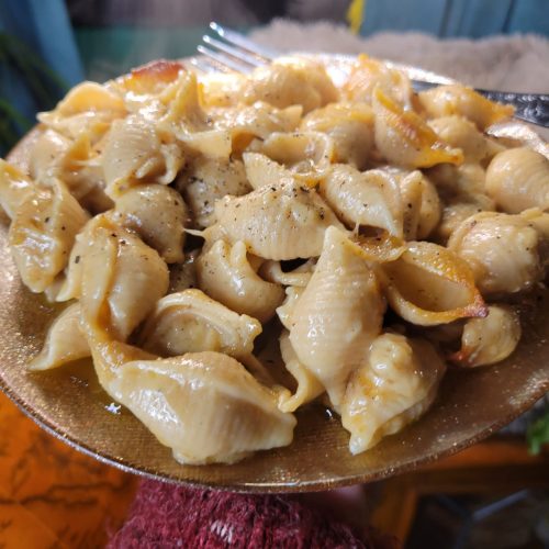 Image of Macaroni & Cheese w/ White Wine & Emmentaler