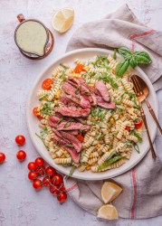 Pasta salad with steak and basil Hollandaise