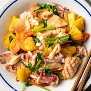 Vietnamese Stir-fried Squid (Mực Xào)