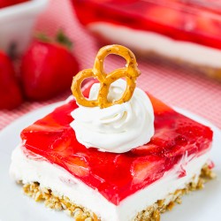 Strawberry Pretzel Salad