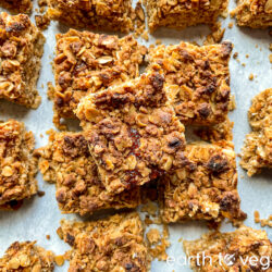 Image of Icelandic Rhubarb Squares (Hjónabandssæla)