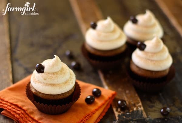 Image of Pumpkin Snickerdoodle Latte Cupcakes