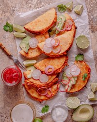 Cheesy baked chicken tacos