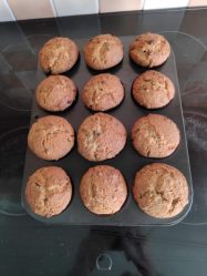Breakfast Fruit & Nut Muffins