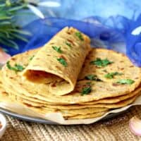 Image of Besan ki Roti (Gramflour Flatbread)
