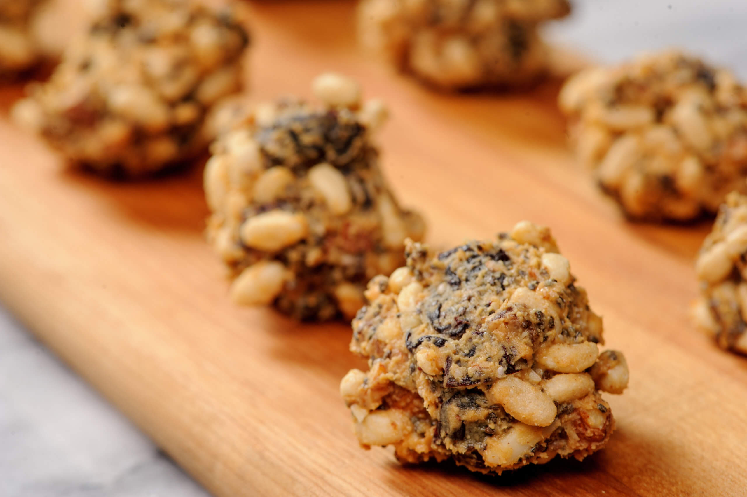 Almond & Date Power Bites