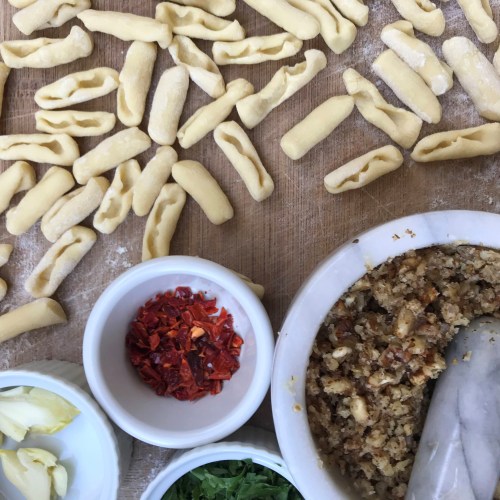 Cavatelli con le Noci – pasta with walnut sauce