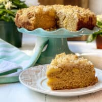 Irish Apple Crumble Cake