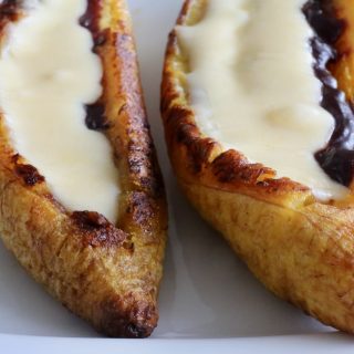 Maduro con Queso Baked Plantain with Cheese