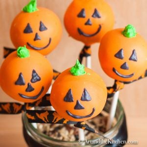 Halloween Cake Pops