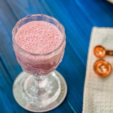 Easy Homemade Strawberry Milk