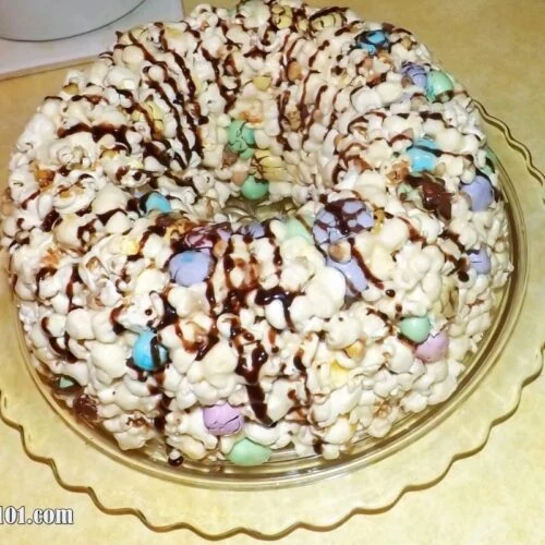 No-Bake Popcorn Cake