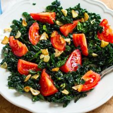 Cavolo Nero Salad With Tomatoes & Fried Garlic Oil