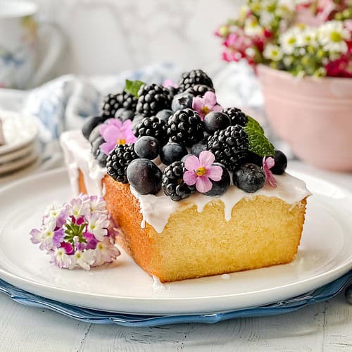 Easy Berry Topped Pound Cake Recipe