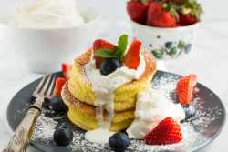 Fluffy Japanese Style Pancakes