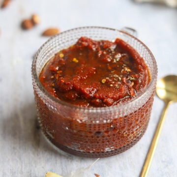 Vegan Sun-Dried Tomato Pesto (Pesto Rosso)