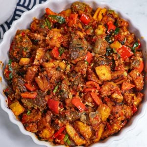 Gizdodo (Peppered Gizzard and Plantains)