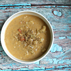 Paleo Cauliflower Chowder
