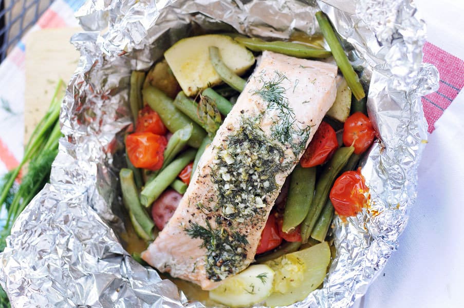 Build Your Own Foil Packet Salmon and Veg