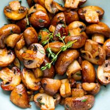 Thyme Mushrooms (With Lemon & Garlic)