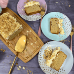 Apple Crumble Loaf Cake