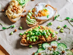 Breakfast avocado and chickpea sandwiches