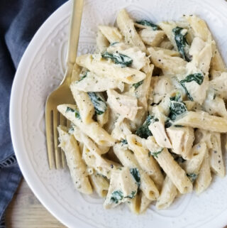 Creamy Spinach Chicken Pasta