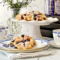 Mini Blueberry Tarts with Lemon Curd