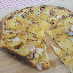 White pizza with Livarot cheese
