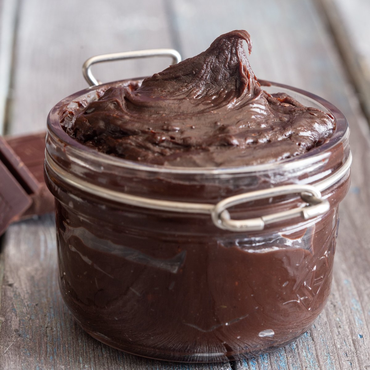 Easy Chocolate Cream Spread