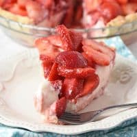 Scrumptious Strawberry Cream Cheese Pie