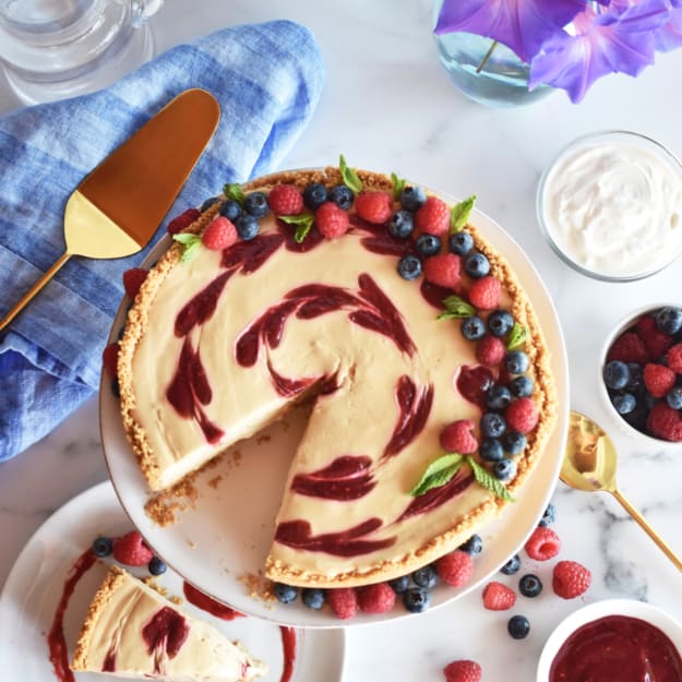 No-Bake Raspberry Mascarpone Cheesecake
