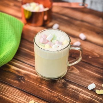 Easy White Hot Chocolate with Chocolate Chips