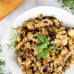 vegan thanksgiving stuffing