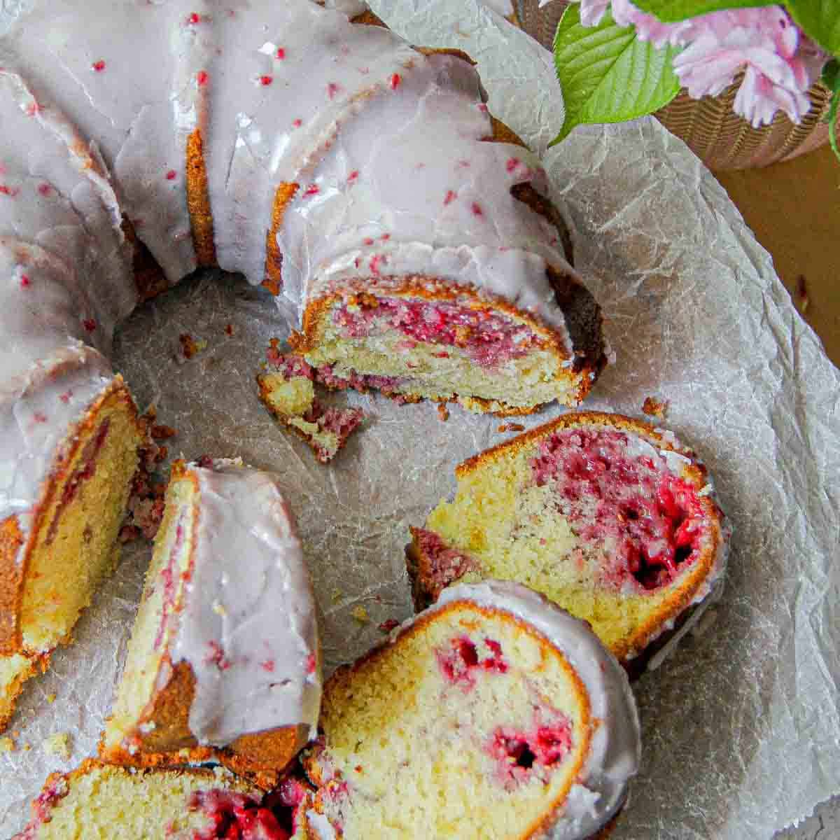 Raspberry Semolina Cake with Cardamom