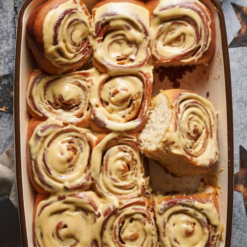 Gingerbread Cinnamon Rolls