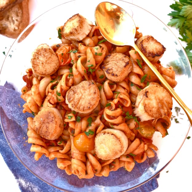 Scallop Fusilli with Sunburst Tomato Marinara