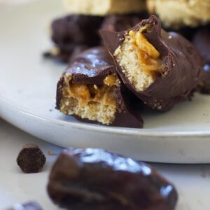 Raw Vegan Gluten-Free Snickers
