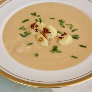 Roasted Vegan Cauliflower Soup