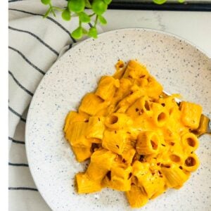 Spicy Pumpkin Pasta with Cream Cheese