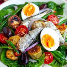 Nicoise Salad With Sardines & Sun-Dried Tomato Dressing