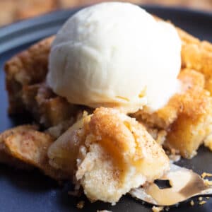 Bisquick Apple Cobbler