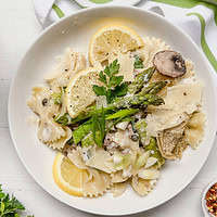 Easy One Pot Lemon Artichoke and Asparagus Pasta with Ground Turkey