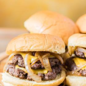 Cheeseburger Sliders with Caramelized Onions