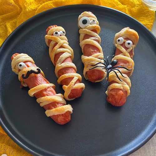Halloween Mummy Dogs