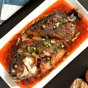 Pan-fried tilapia with spicy sauce