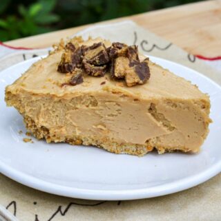 Peanut Butter Pretzel Pie