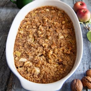 Cinnamon Apple Baked Oatmeal