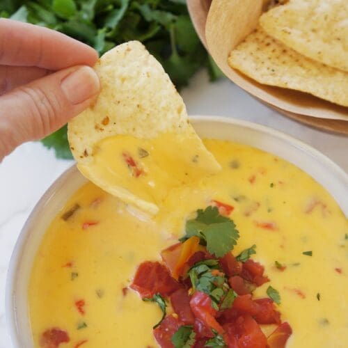 Easy On The Border Queso Dip Recipe