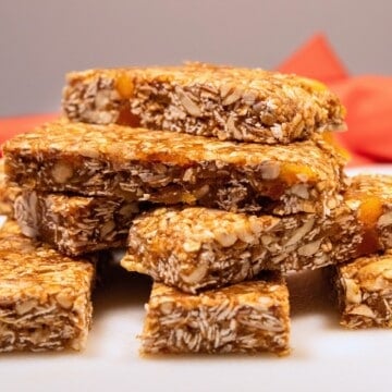 Cashew Granola Bars with Coconut and Apricots